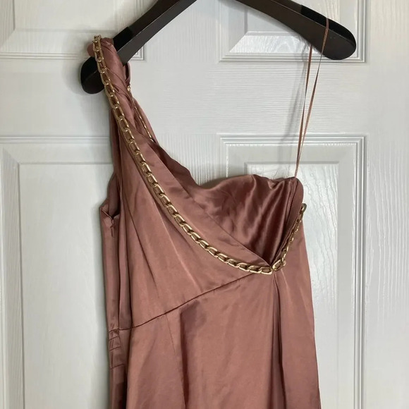 REISS Adaline One-shoulder draped satin dress - Picture 10 of 14